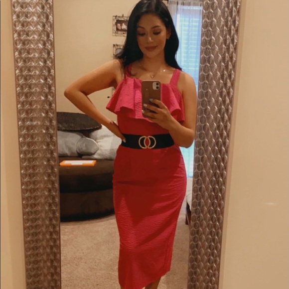 Meet your Posher, Claudia - Picture 2 of 2